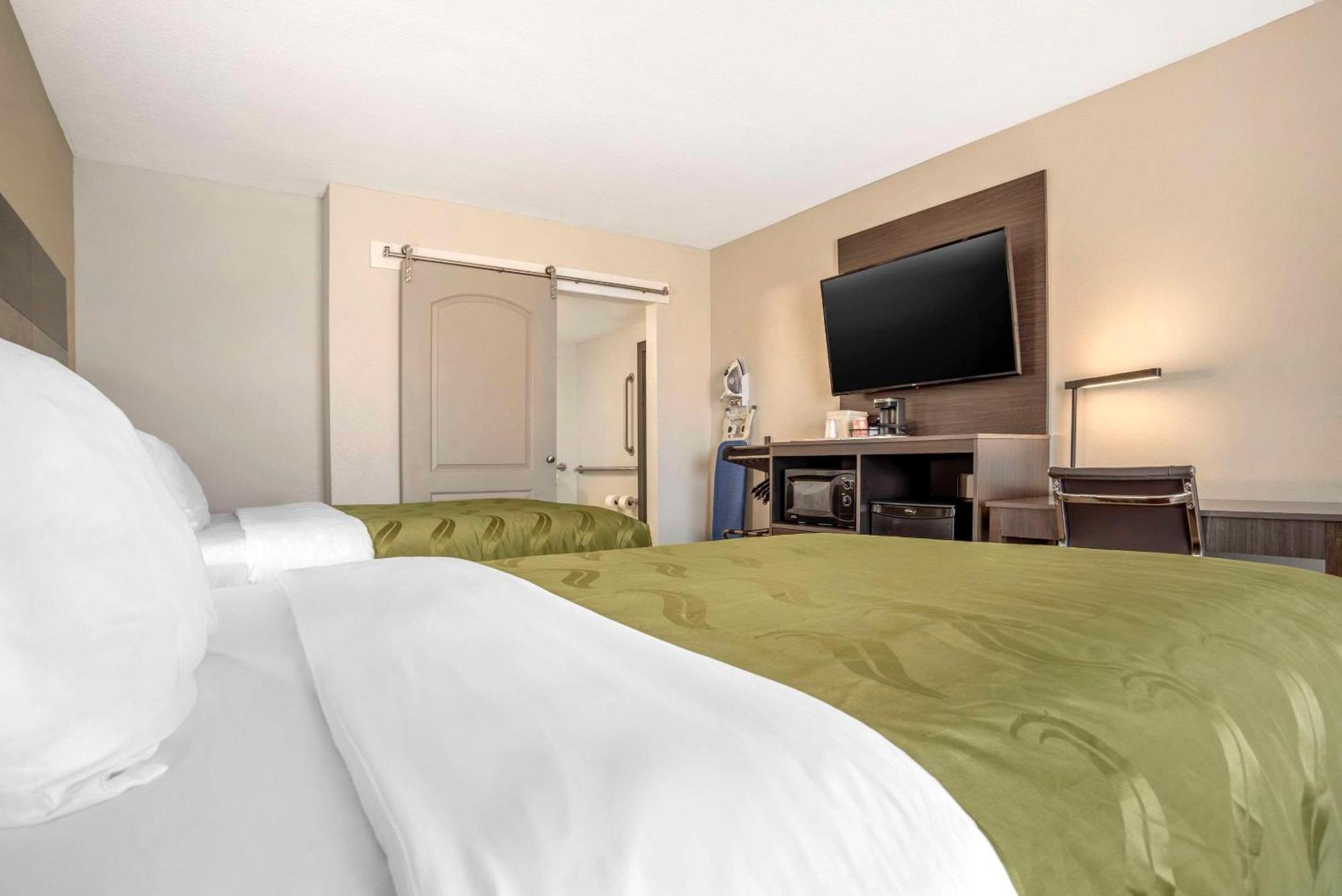 Quality Inn & Conference Center Panama City Eksteriør billede
